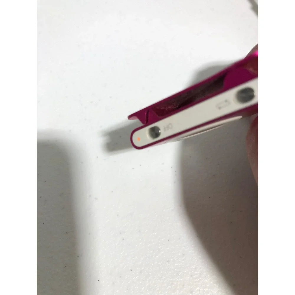 Apple iPod Shuffle 4th Generation Pink 2GB PARTS ONLY A1373 MC573LL/A